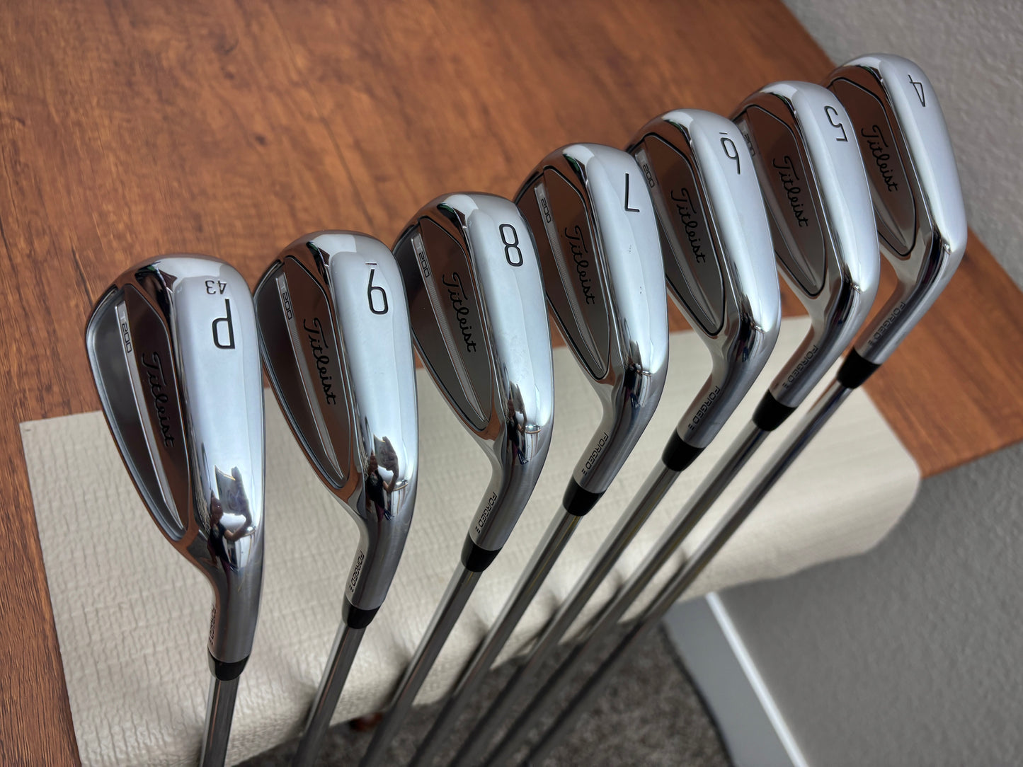 *NEW* Titleist T200 ‘23 Iron Set 4-PW / Stiff