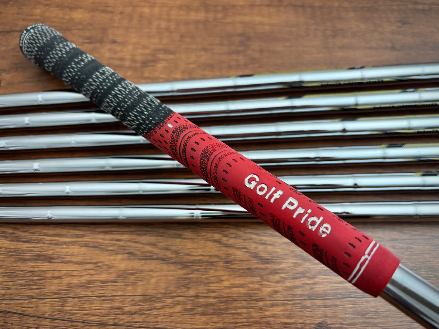 Titleist T200 Iron Set 4-PW / Dynamic Gold X-Stiff