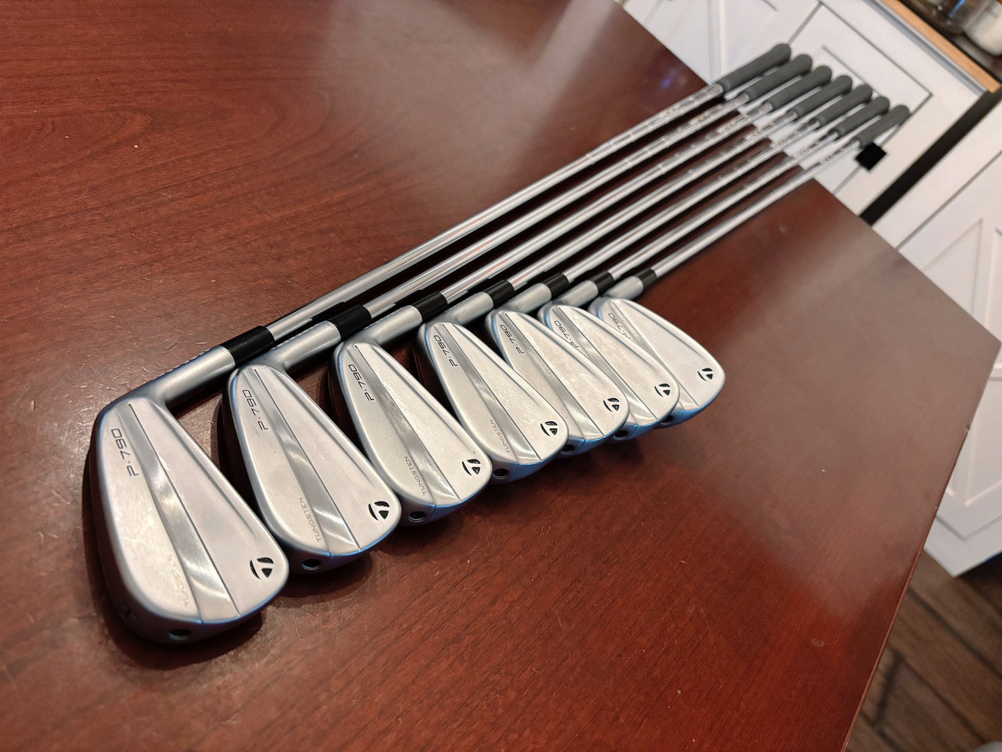 Taylormade P790 ‘24 Iron Set 4-PW / Dynamic Gold R300 Regular Flex