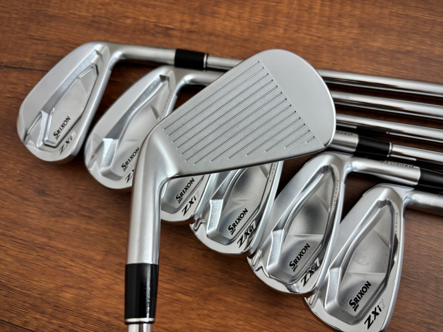 Srixon ZXi5 / ZXi7 Iron Set 4-PW / NS Pro 120 Stiff