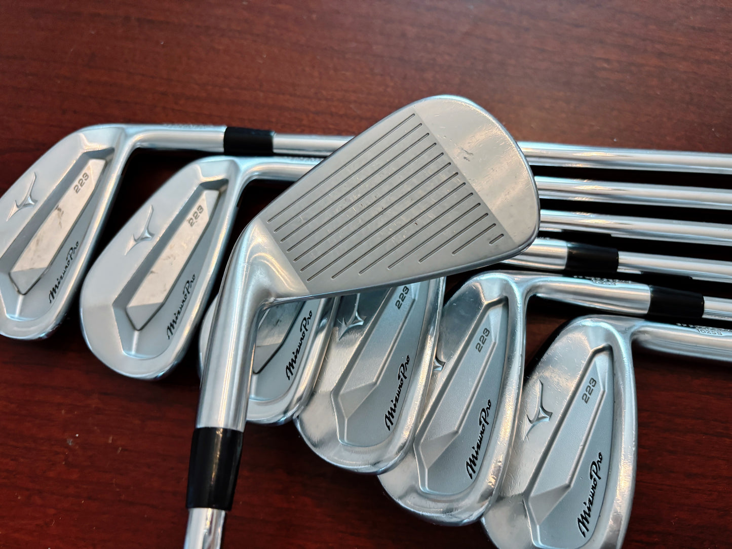 Mizuno Pro 223 Iron Set 4-PW / NS Pro 105 Regular Flex