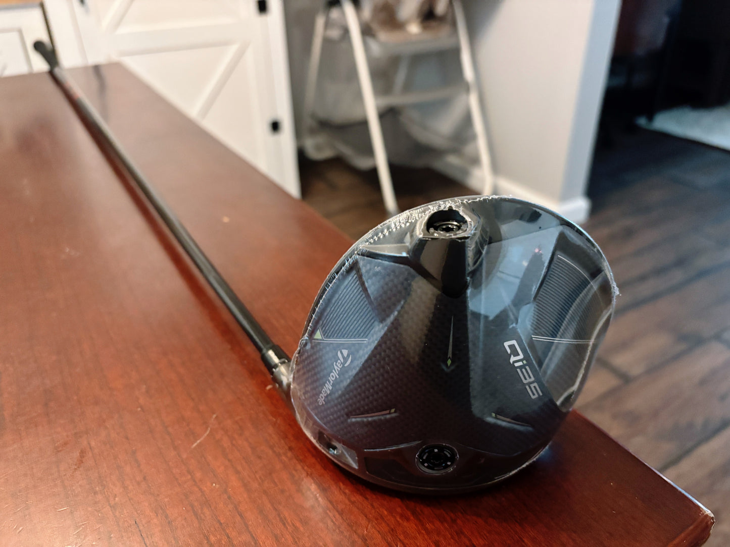 *NEW IN PLASTIC* Taylormade Qi35 Driver 9.0* / Regular Flex