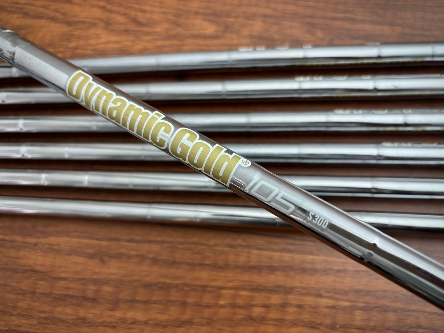 Mizuno JPX 923 Hot Metal Pro Iron Set 5-GW / Dynamic Gold 105 S300 Stiff