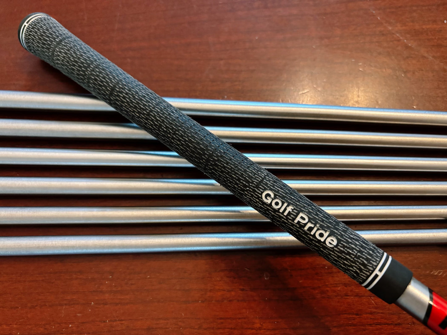 (Left-handed) Cobra King Forged CB ‘23 Iron Set 4-PW / KBS Tour C-Taper 120 Stiff