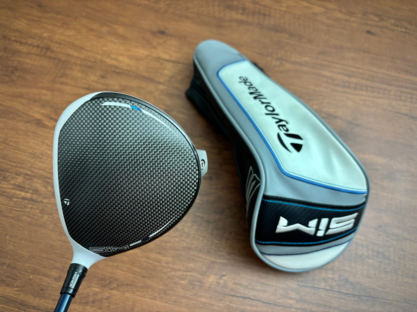 Taylormade SIM Max Driver 9* + headcover / Stiff