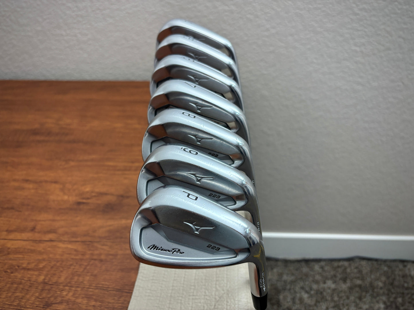 Mizuno Pro 223 Iron Set 4-PW / NS Pro 105 Regular Flex