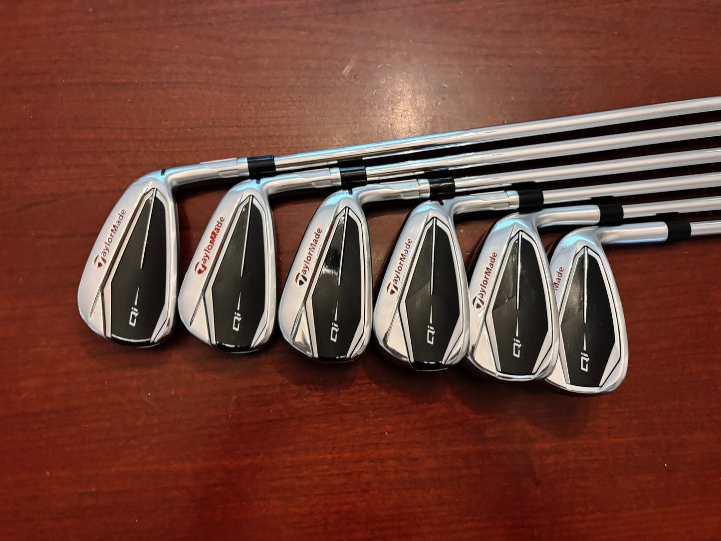 Taylormade Qi Iron Set 5-PW / NS Pro Stiff