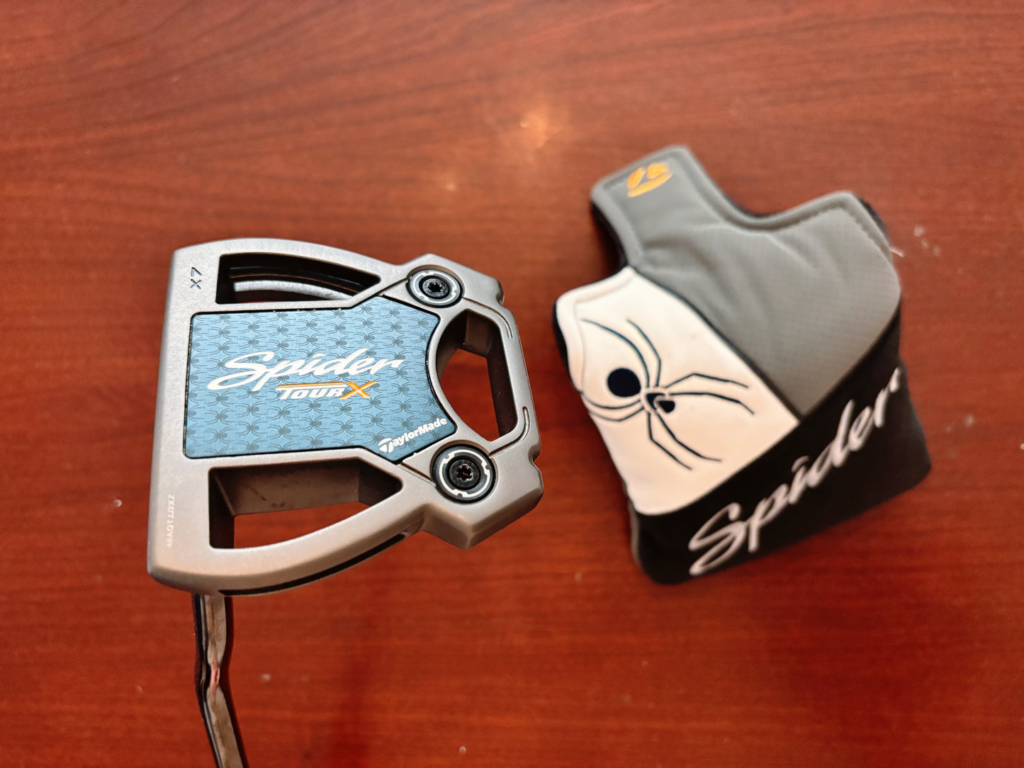 (Left-handed) Taylormade Tour X Double Bend Putter 31” + headcover