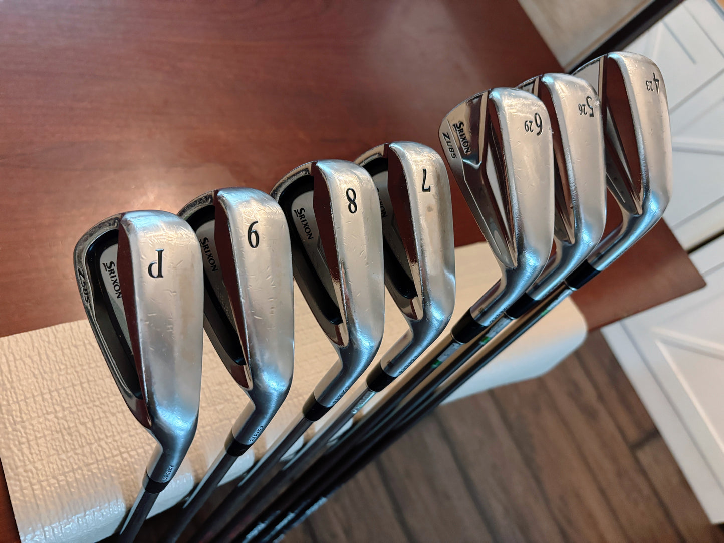 Srixon ZU85 / Z585 Iron Set 4-PW (Stiff)