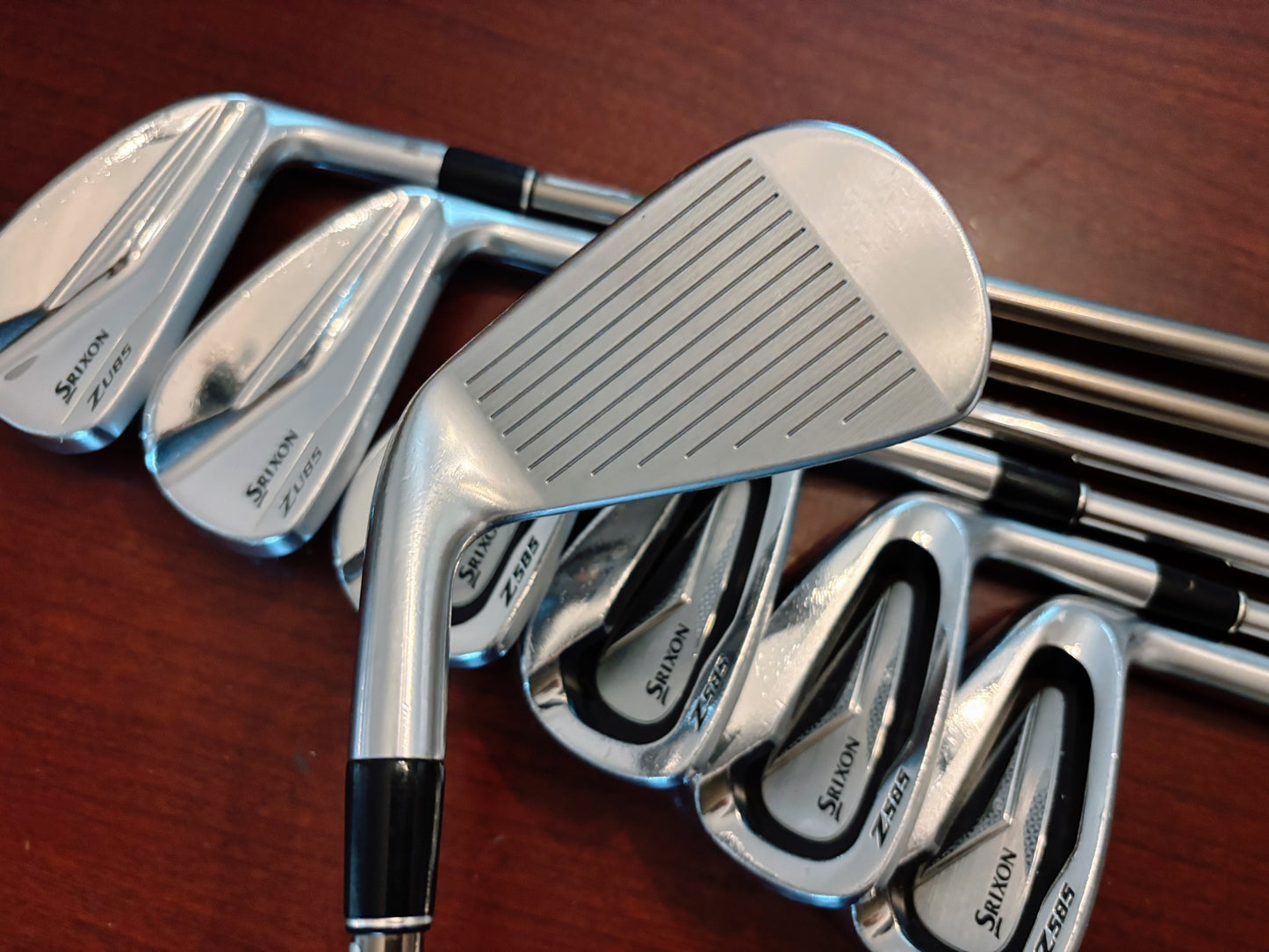 Srixon ZU85 / Z585 Iron Set 4-PW (Stiff)
