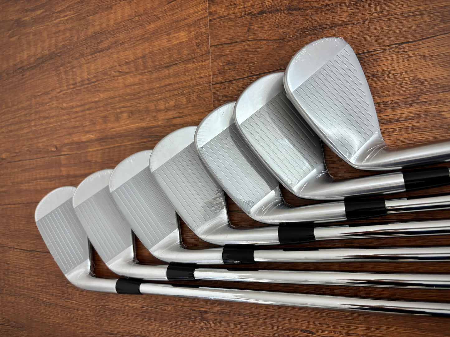 *NEW IN PLASTIC* Mizuno Pro 245 Iron Set 4-PW / NS Pro 105 Regular Flex