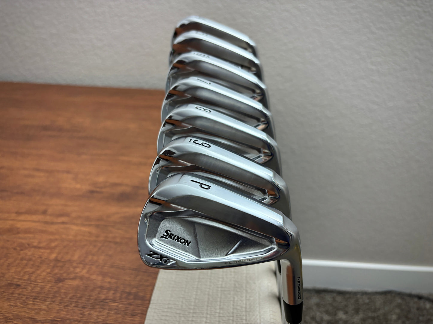 Srixon ZXi5 / ZXi7 Iron Set 4-PW / NS Pro 120 Stiff