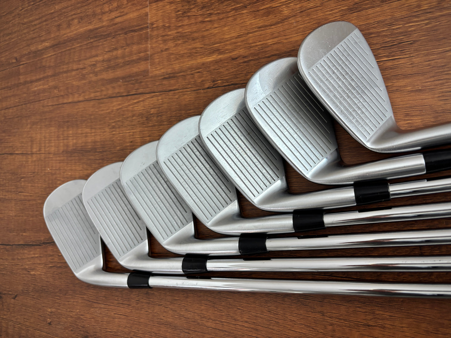 Mizuno Pro 223 Iron Set 4-PW / NS Pro 105 Regular Flex
