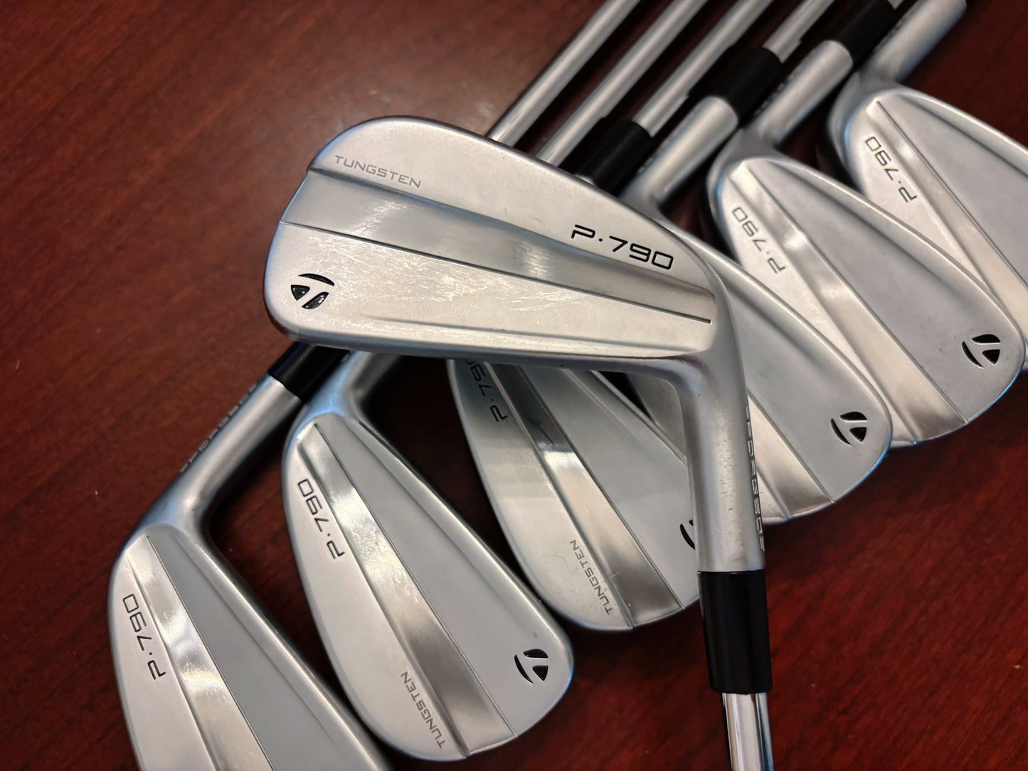 Taylormade P790 ‘24 Iron Set 4-PW / Dynamic Gold R300 Regular Flex