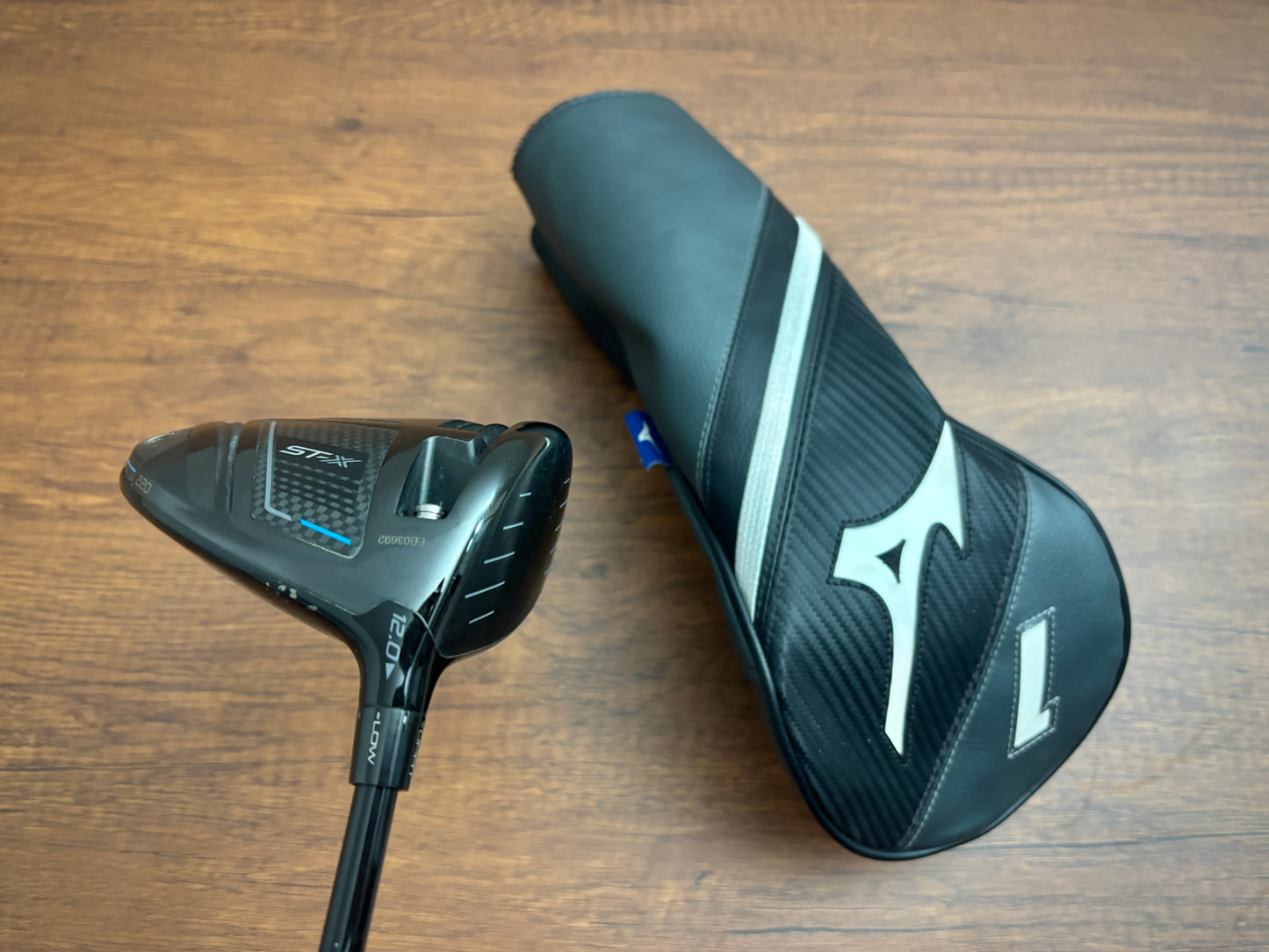Mizuno ST-X 220 Driver 12* + headcover / Stiff