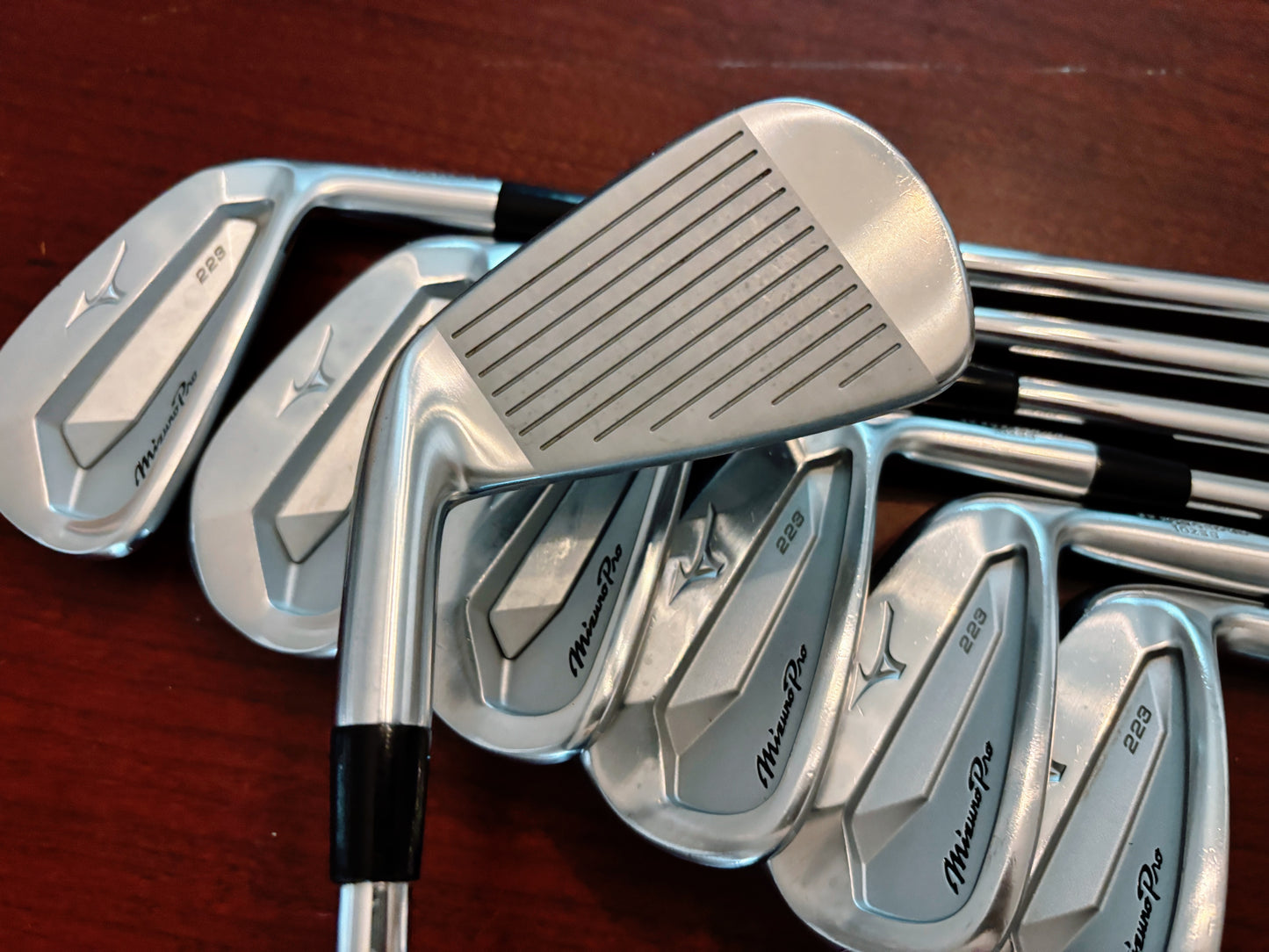 (+1”) Mizuno Pro 223 Iron Set 4-PW / Dynamic Gold X100 X-Stiff
