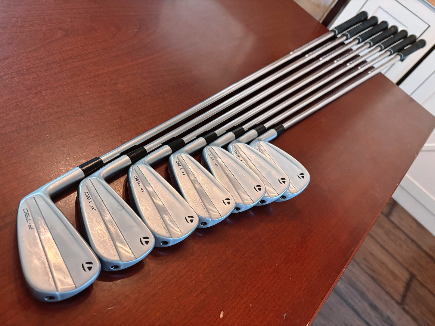 Taylormade P790 ‘23 Iron Set 4-PW / Project X LZ 6.0 Stiff