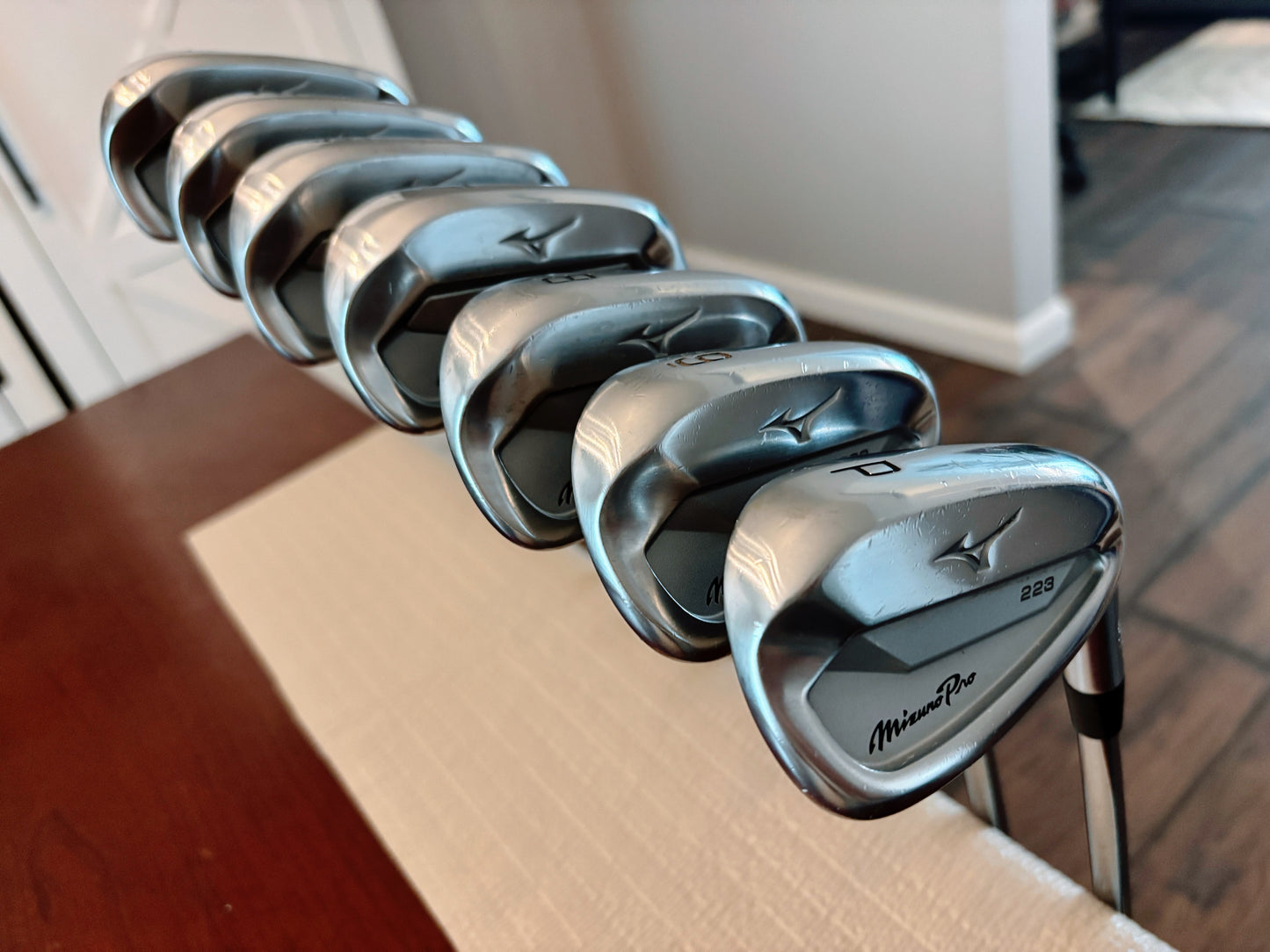 (+1”) Mizuno Pro 223 Iron Set 4-PW / Dynamic Gold X100 X-Stiff