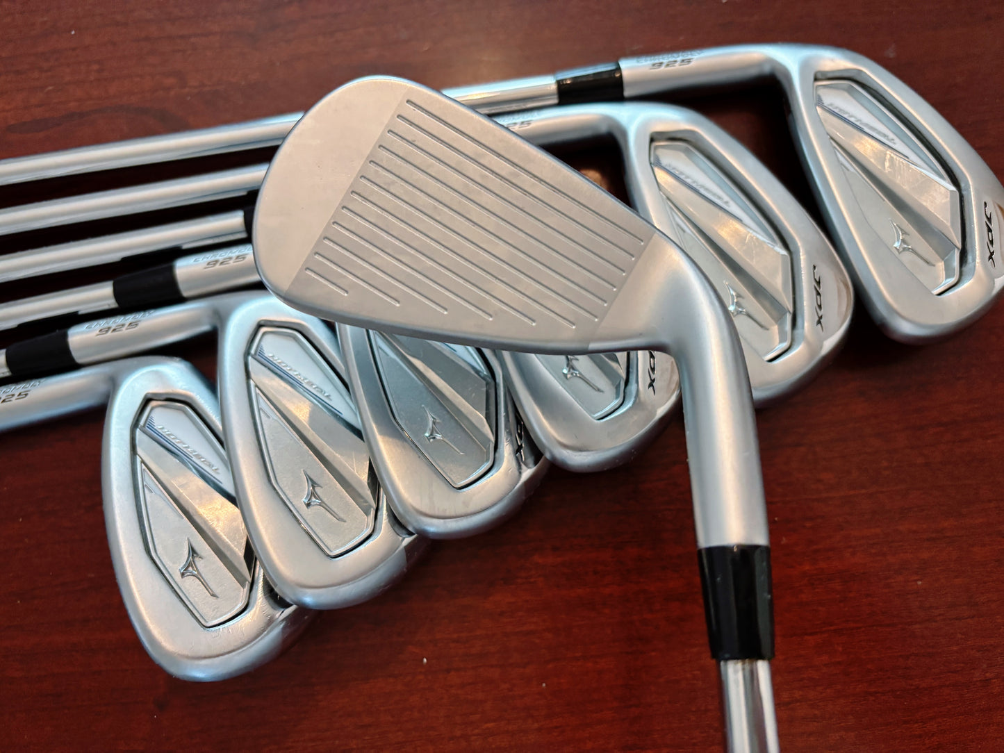 (+1.5”) Left-handed Mizuno JPX 925 Hot Metal Iron Set 5-GW / Dynamic Gold S300 Stiff