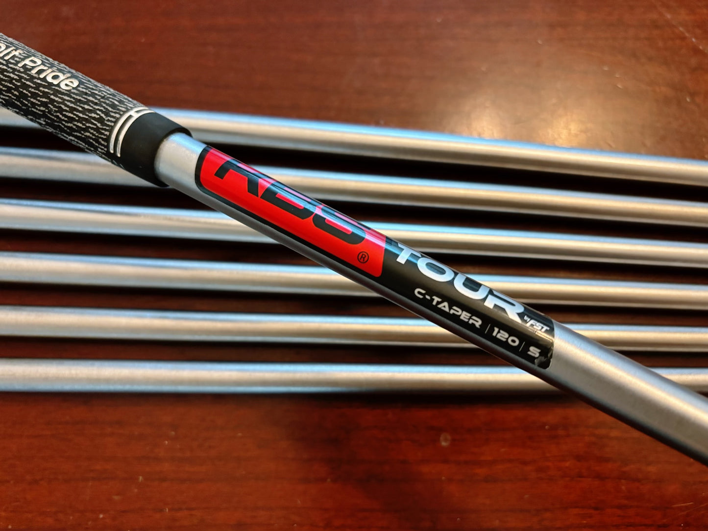 (Left-handed) Cobra King Forged CB ‘23 Iron Set 4-PW / KBS Tour C-Taper 120 Stiff