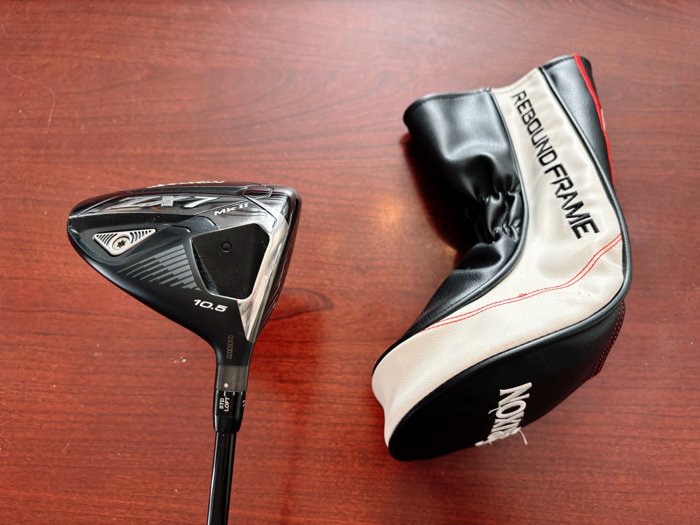 Srixon ZX7 Mkii Driver 10.5* + headcover / X-Stiff
