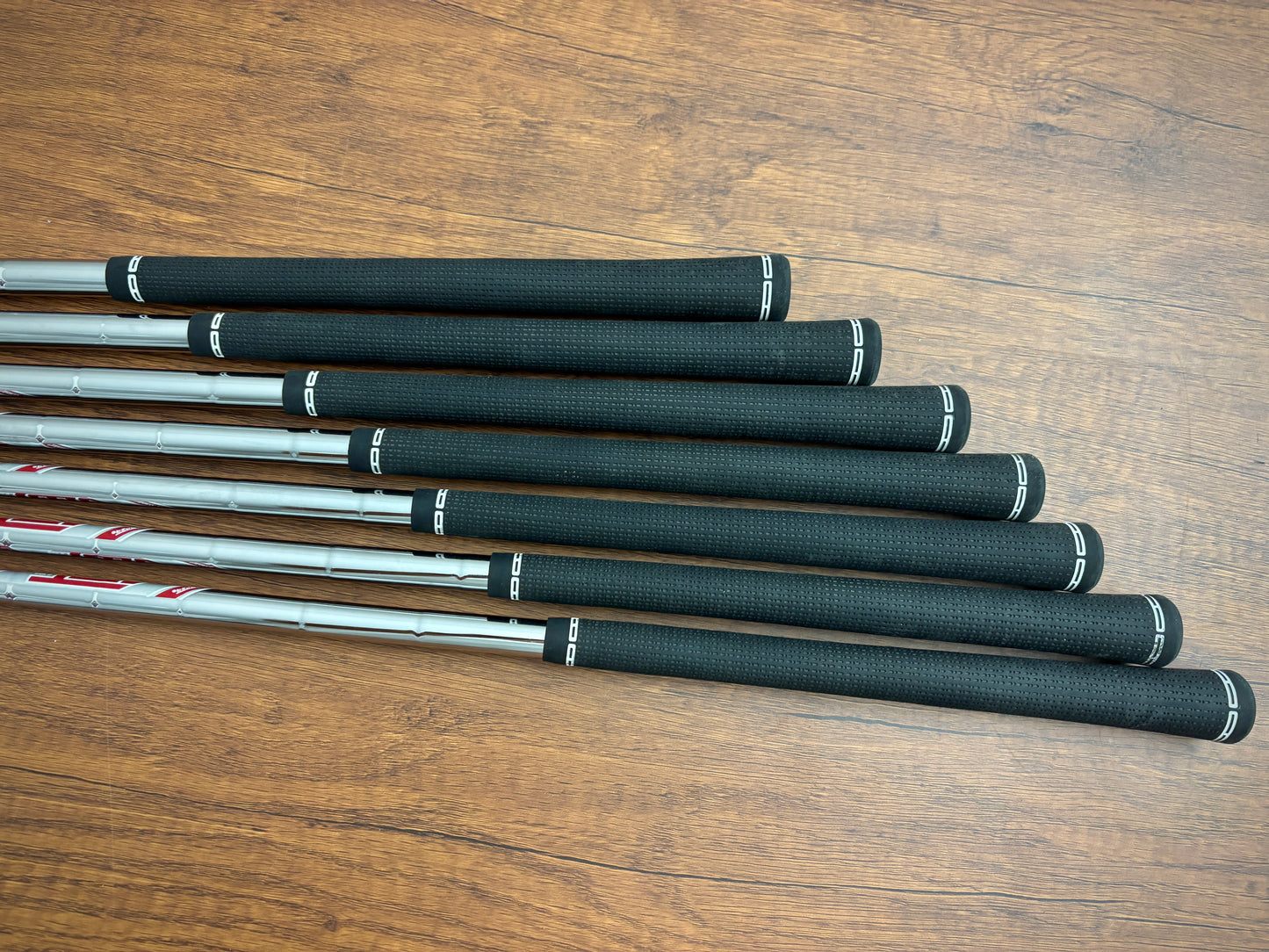 Titleist T350 ‘23 Iron Set 5-GW / True Temper AMT R300 Regular