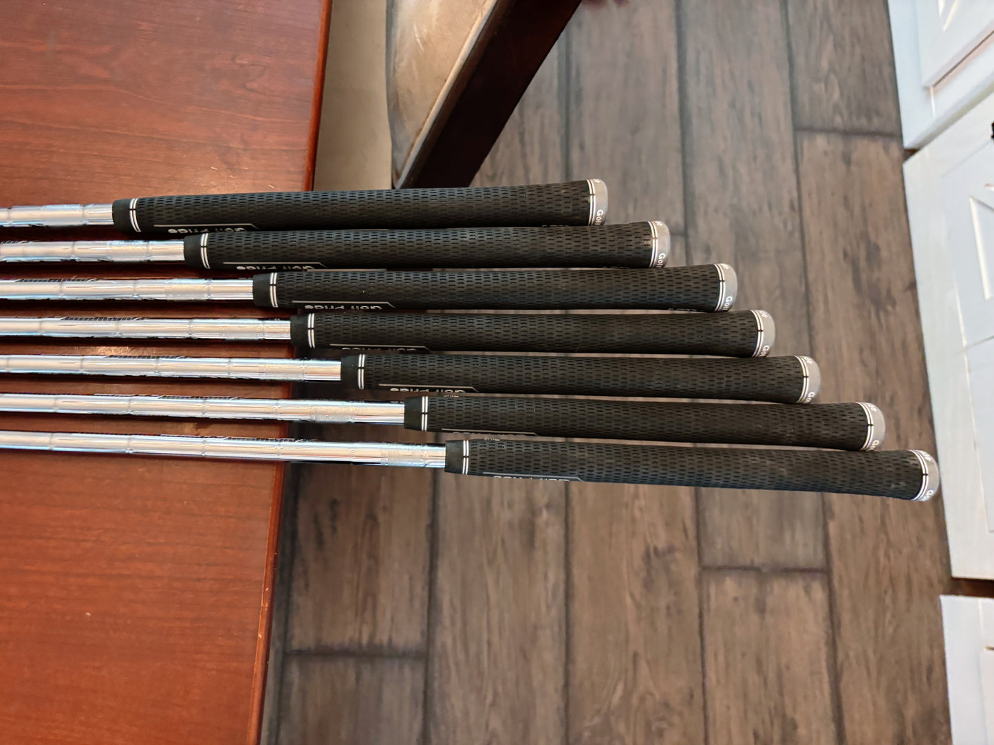 Cobra King Forged TEC Black ‘23 Iron Set 5-GW / True Temper Elevate Regular Flex