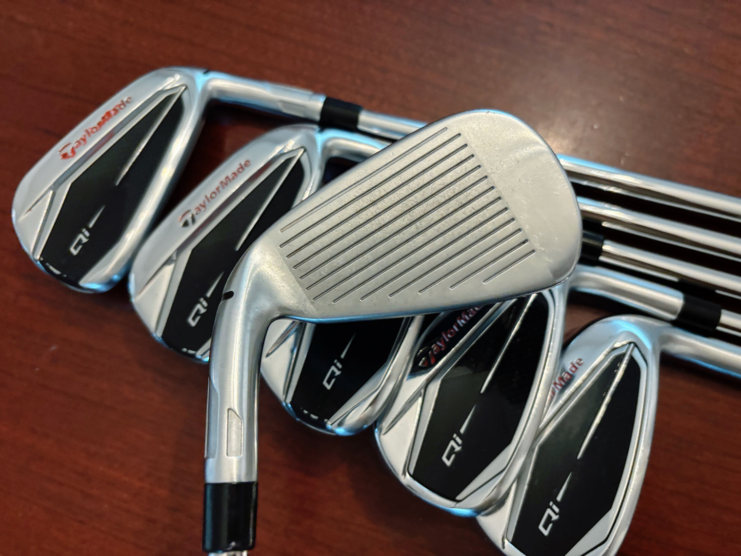 Taylormade Qi Iron Set 5-PW / NS Pro Stiff