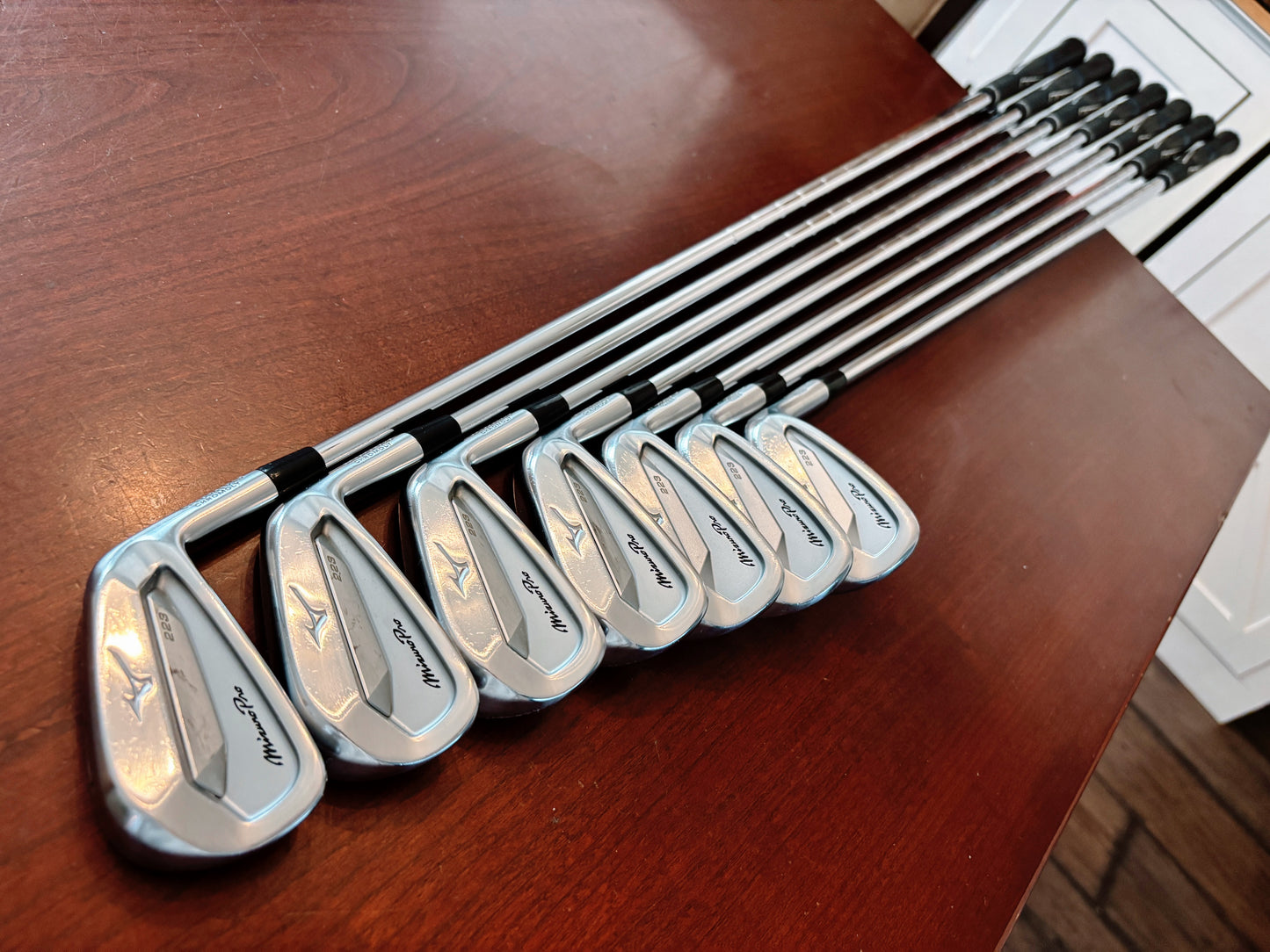 Mizuno Pro 223 Iron Set 4-PW / NS Pro 105 Regular Flex