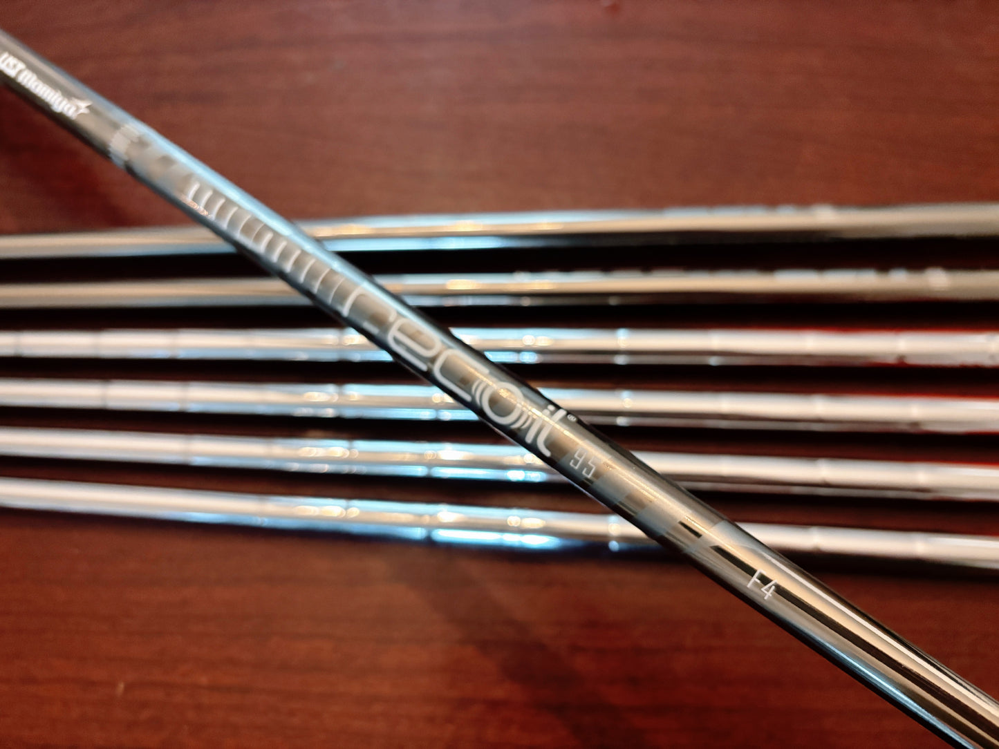 Srixon ZU85 / Z585 Iron Set 4-PW (Stiff)