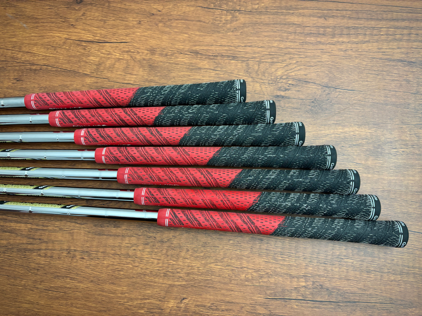 Titleist T200 Iron Set 4-PW / Dynamic Gold X-Stiff