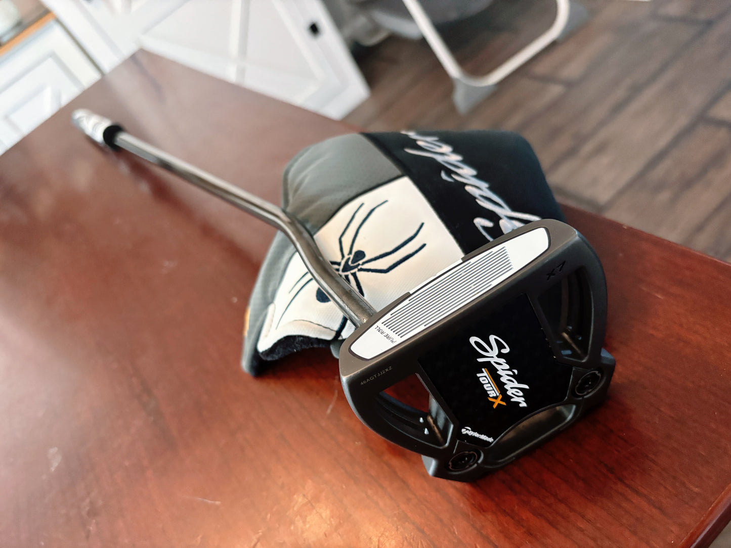 (Left-handed) Taylormade Tour X Double Bend Putter 31” + headcover