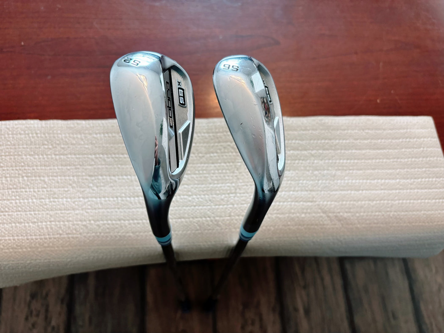 (Left-handed) Cobra Snakebite X Wedge Set (52,56)
