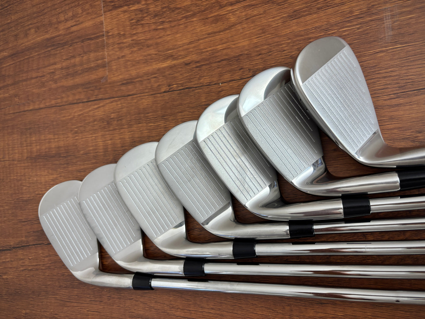 *MINT* Titleist T200 ‘23 Iron Set 4-PW / Dynamic Gold S300 Stiff