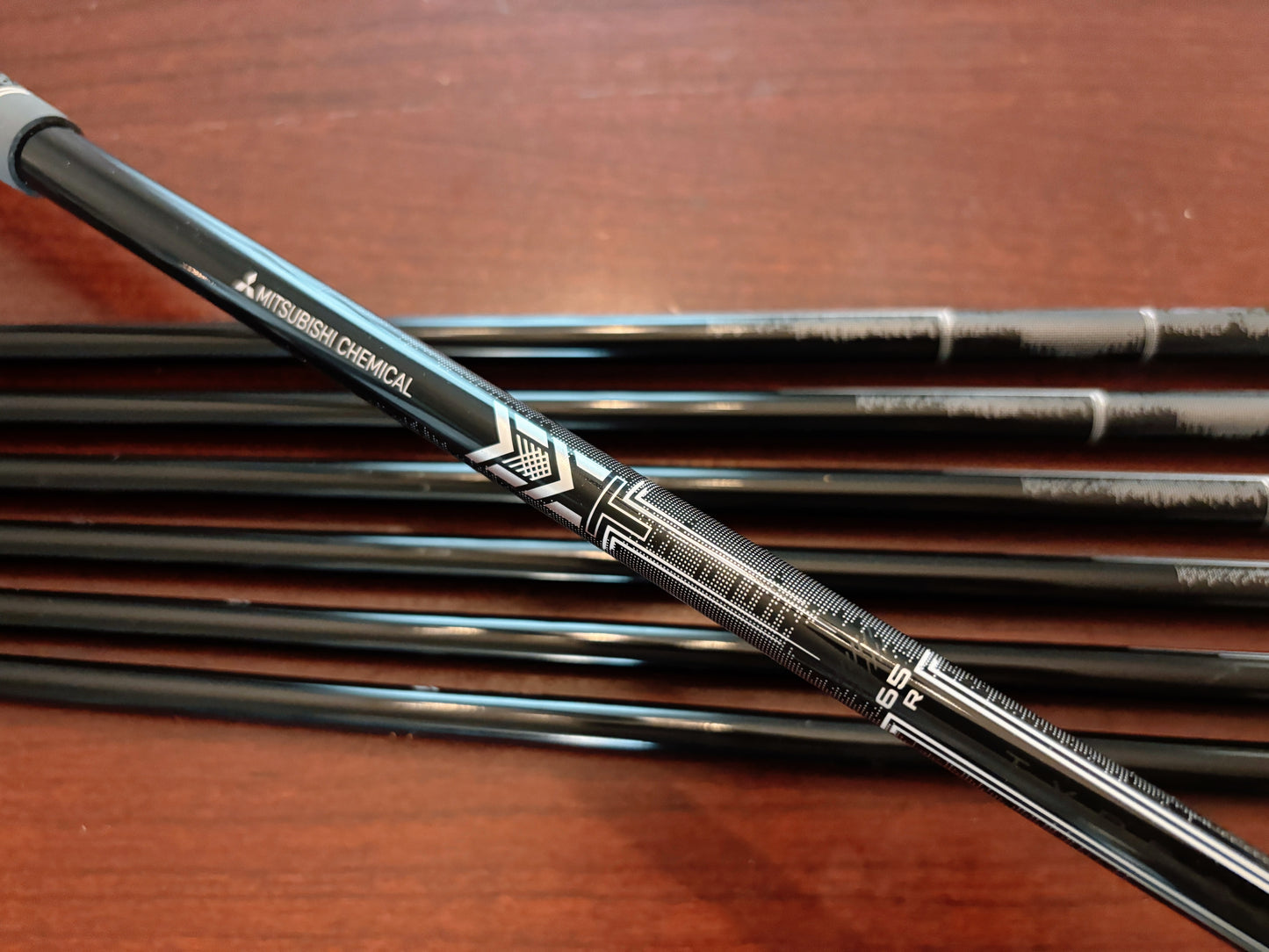 *MINT* Taylormade P790 ‘24 Iron Set 4-PW / Mitsubishi MMT Regular Graphite