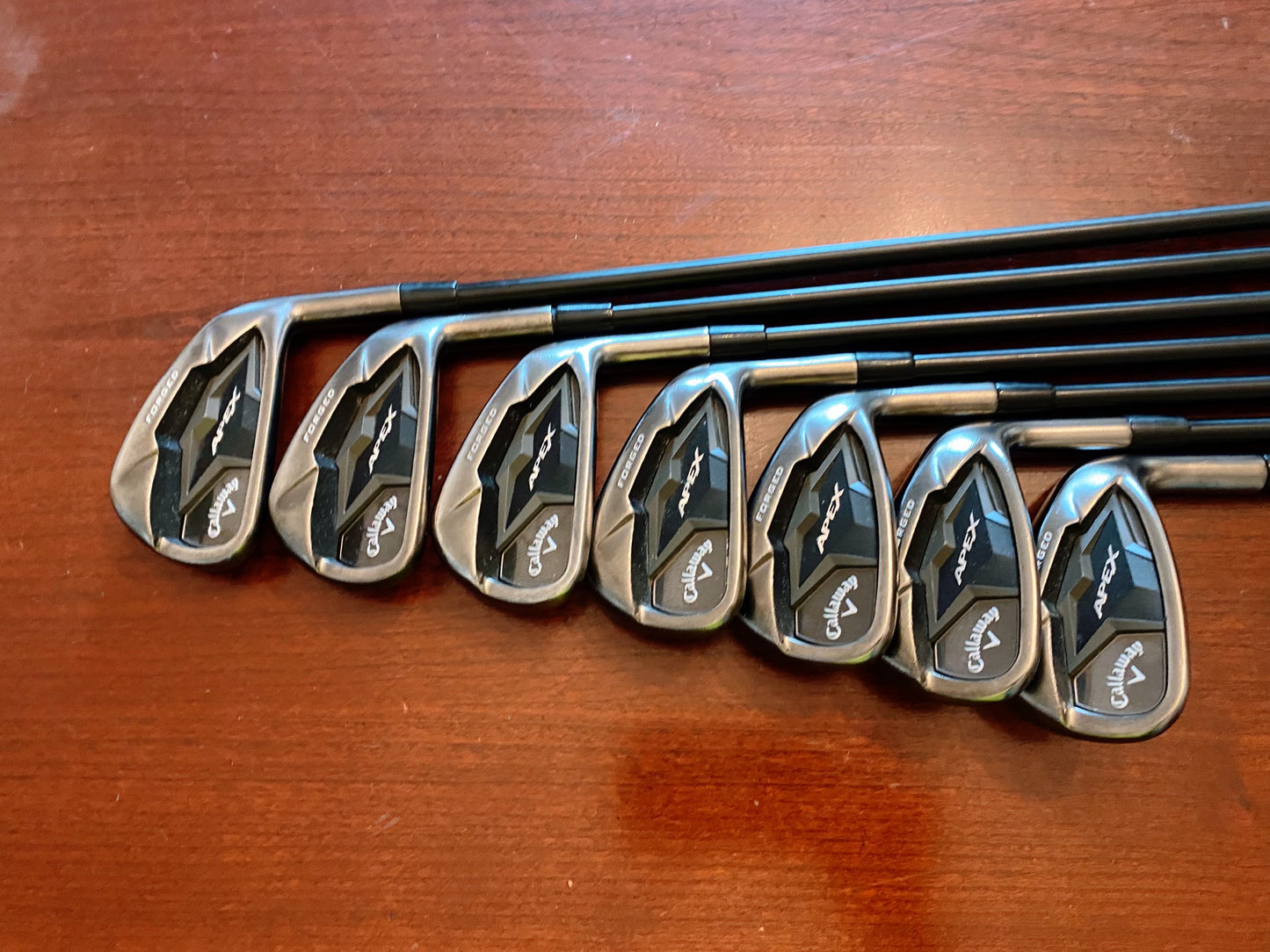 (+1.25”) Callaway Apex Smoke Iron Set 4-PW / True Temper Elevate Regular