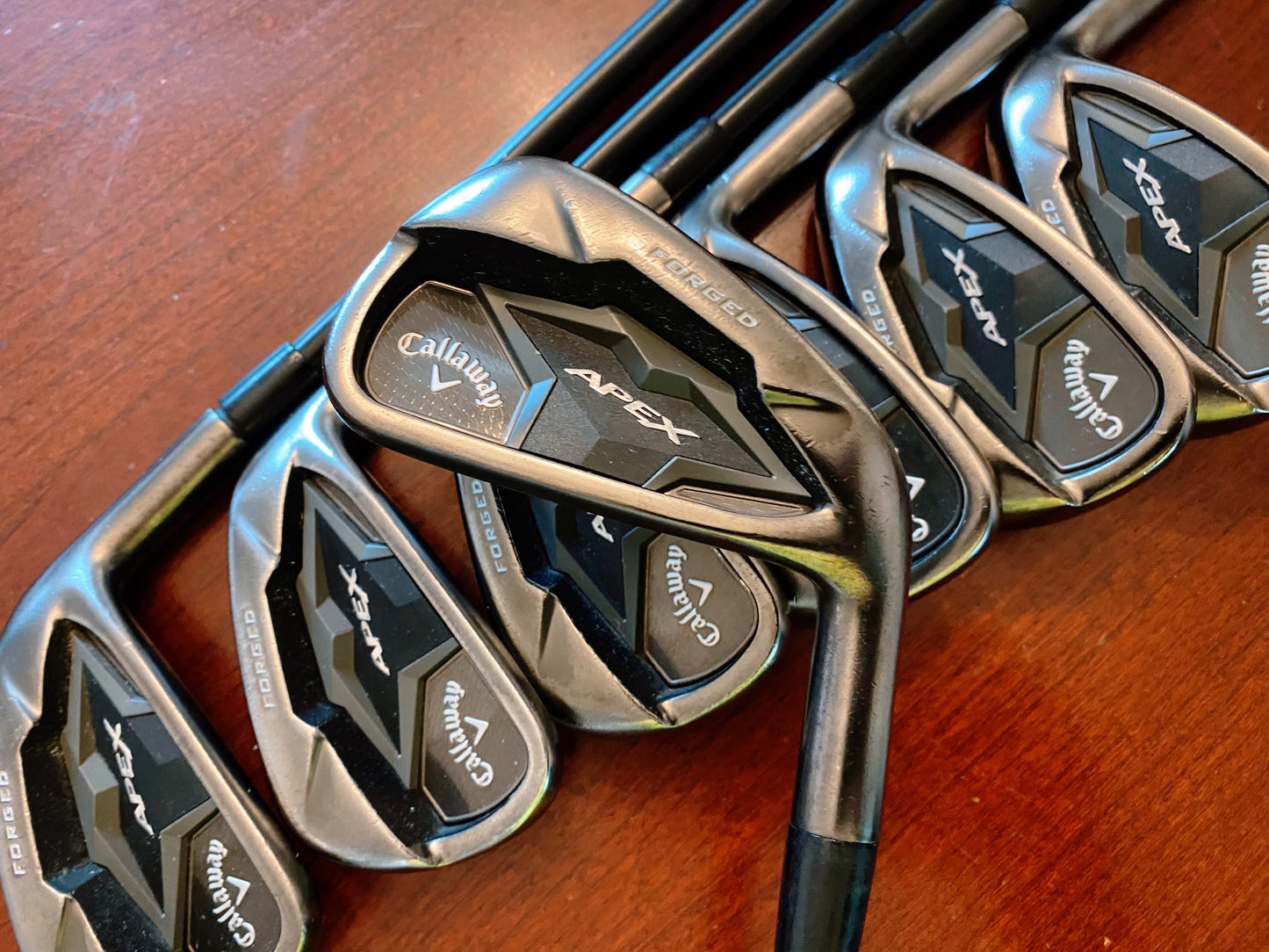 (+1.25”) Callaway Apex Smoke Iron Set 4-PW / True Temper Elevate Regular