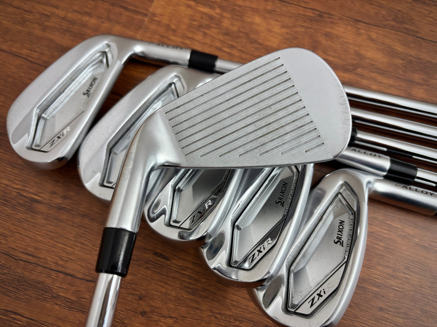 Srixon ZXiR Iron Set 6-AW / NS Pro 105 Stiff
