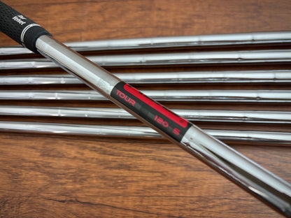 Ping Blueprint S Iron Set 4-PW / KBS Tour 120 Stiff