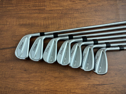 Titleist T150 / T200 ‘23 Iron Set 4-PW / True Temper AMT S300 Stiff
