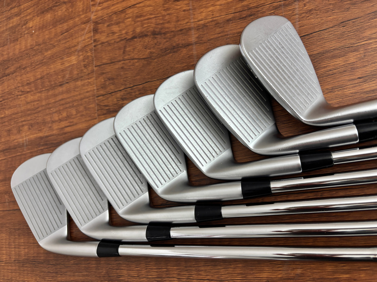 Mizuno Pro S-3 Forged Iron Set 4-PW / KBS Tour-V Stiff