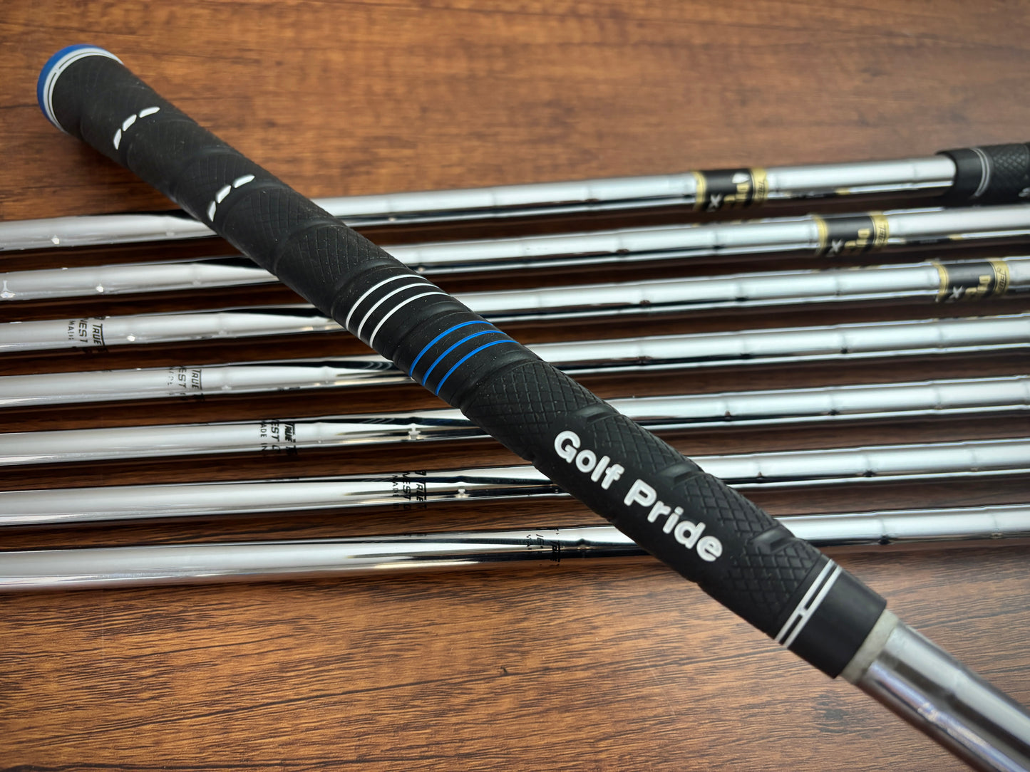 Mizuno JPX 800 Iron Set 4-GW / Dynamic Gold XP Regular Flex