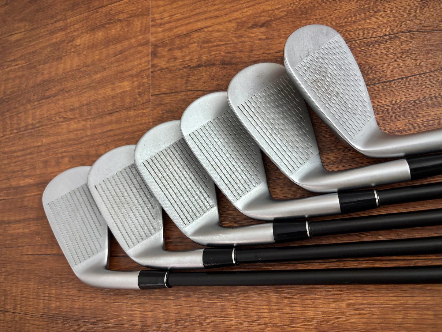 Srixon ZXi4 Iron Set 6-AW / KBS TGI Regular Flex Graphite