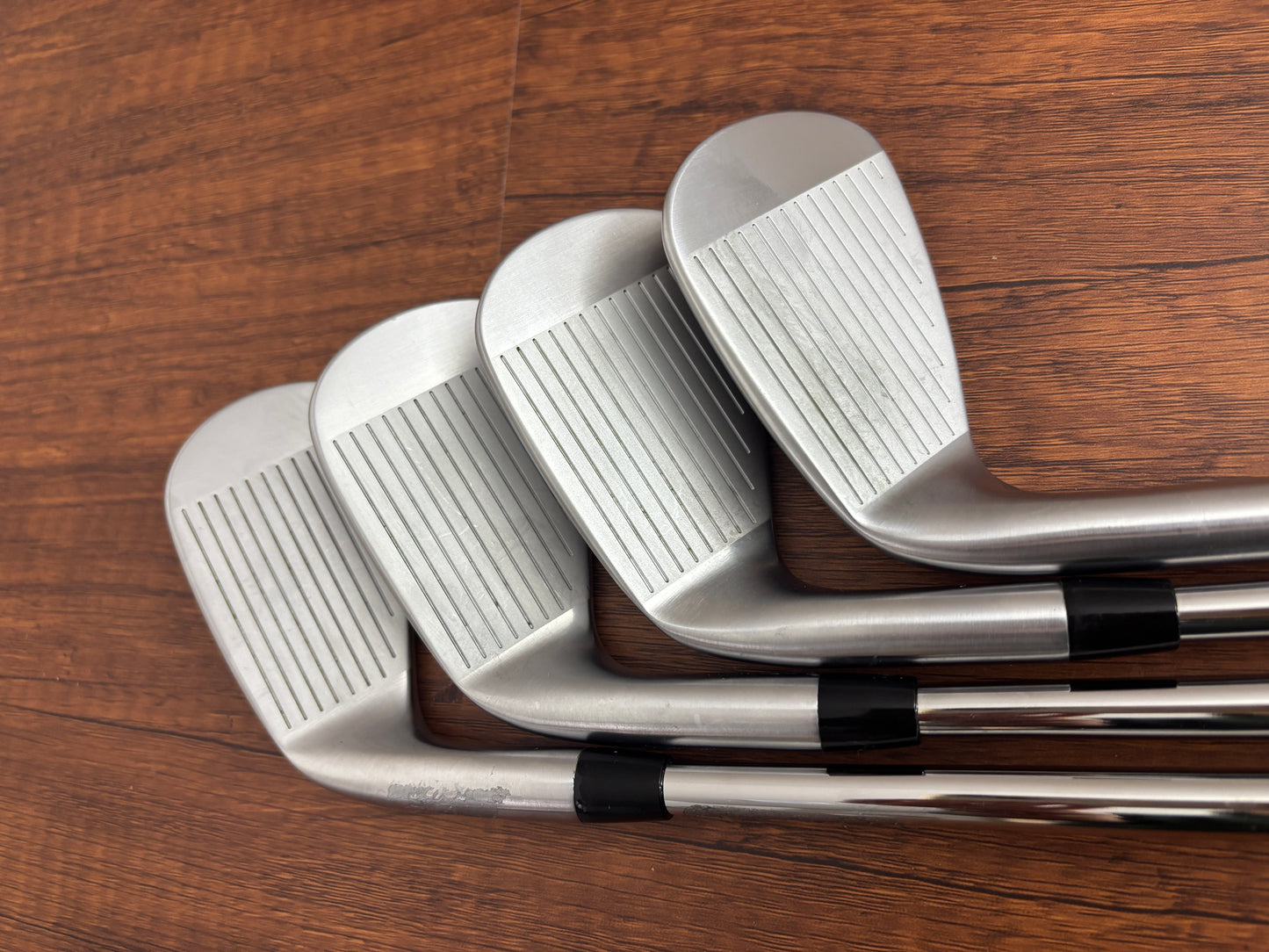 Titleist T100 ‘23 Iron Set 7-PW / Dynamic Gold S300 Stiff