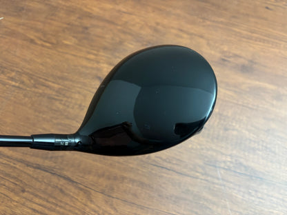 Titleist TSR2 Driver 10* / Regular Flex