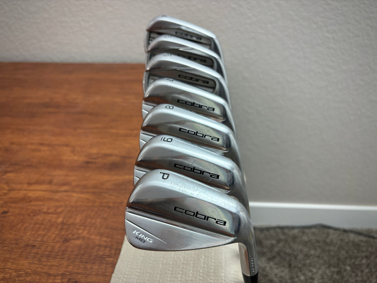 Cobra King Tour/CB/MB 2025 Combo Iron Set 4-PW / KBS Tour 130 X-Stiff