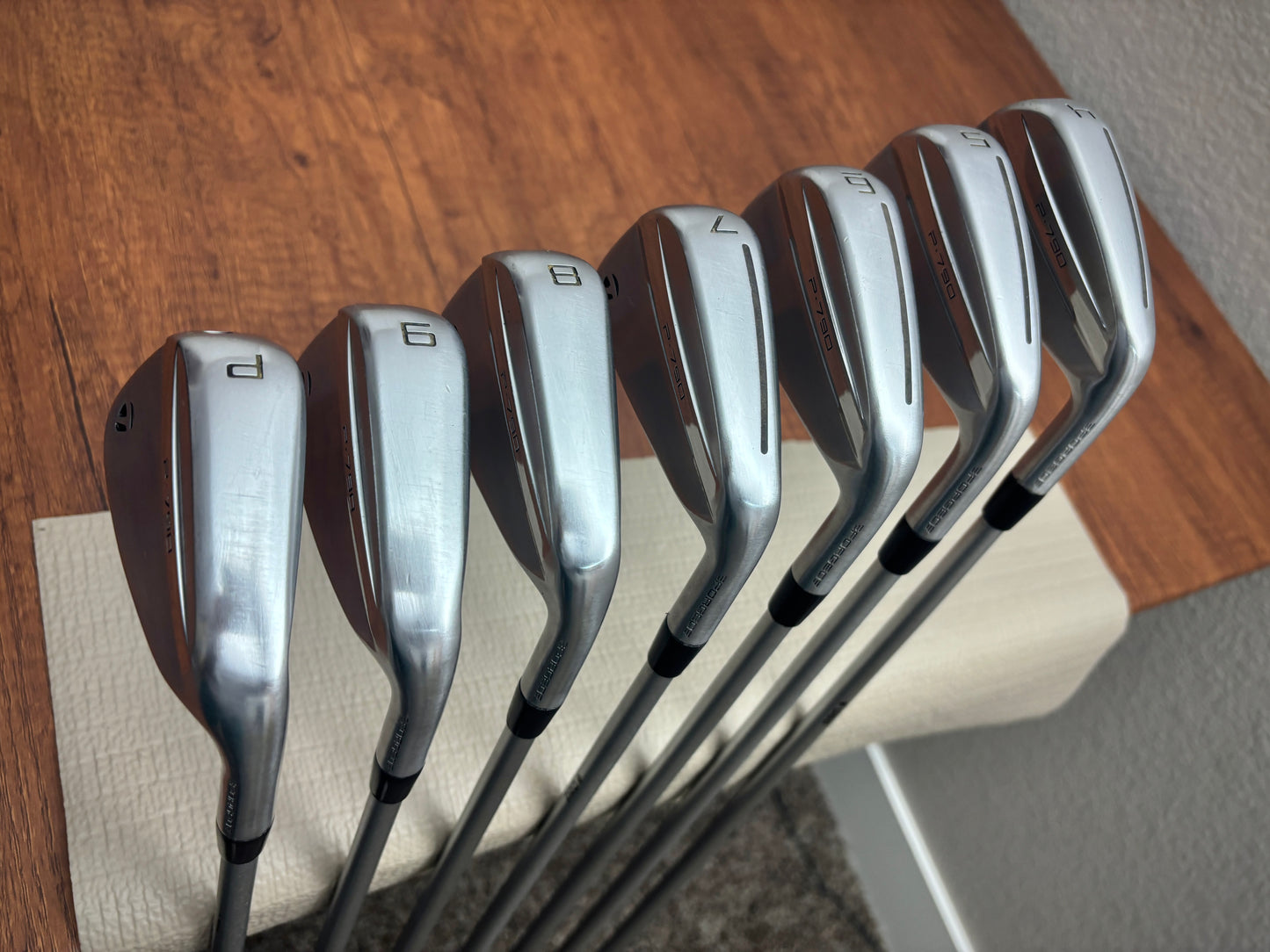 Taylormade P790 ‘25 Iron Set 4-PW / KBS Tour C-Taper Lite 115 X-Stiff