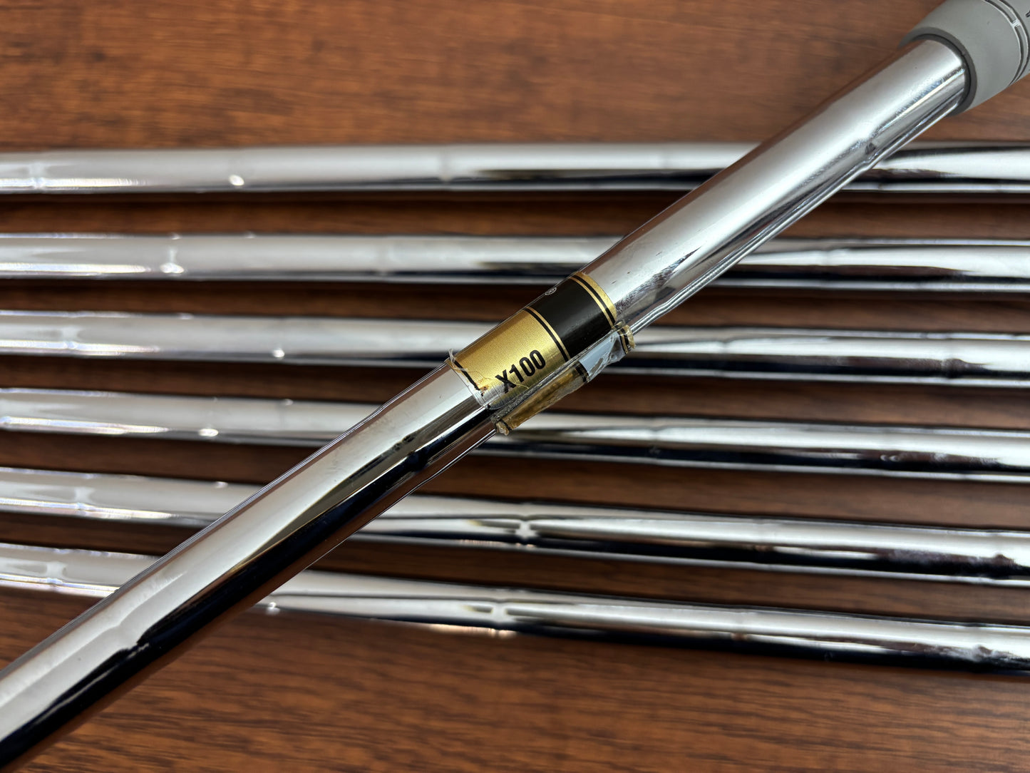 Titleist T100 ‘23 Iron Set 4-PW / Dynamic Gold X100 X-Stiff