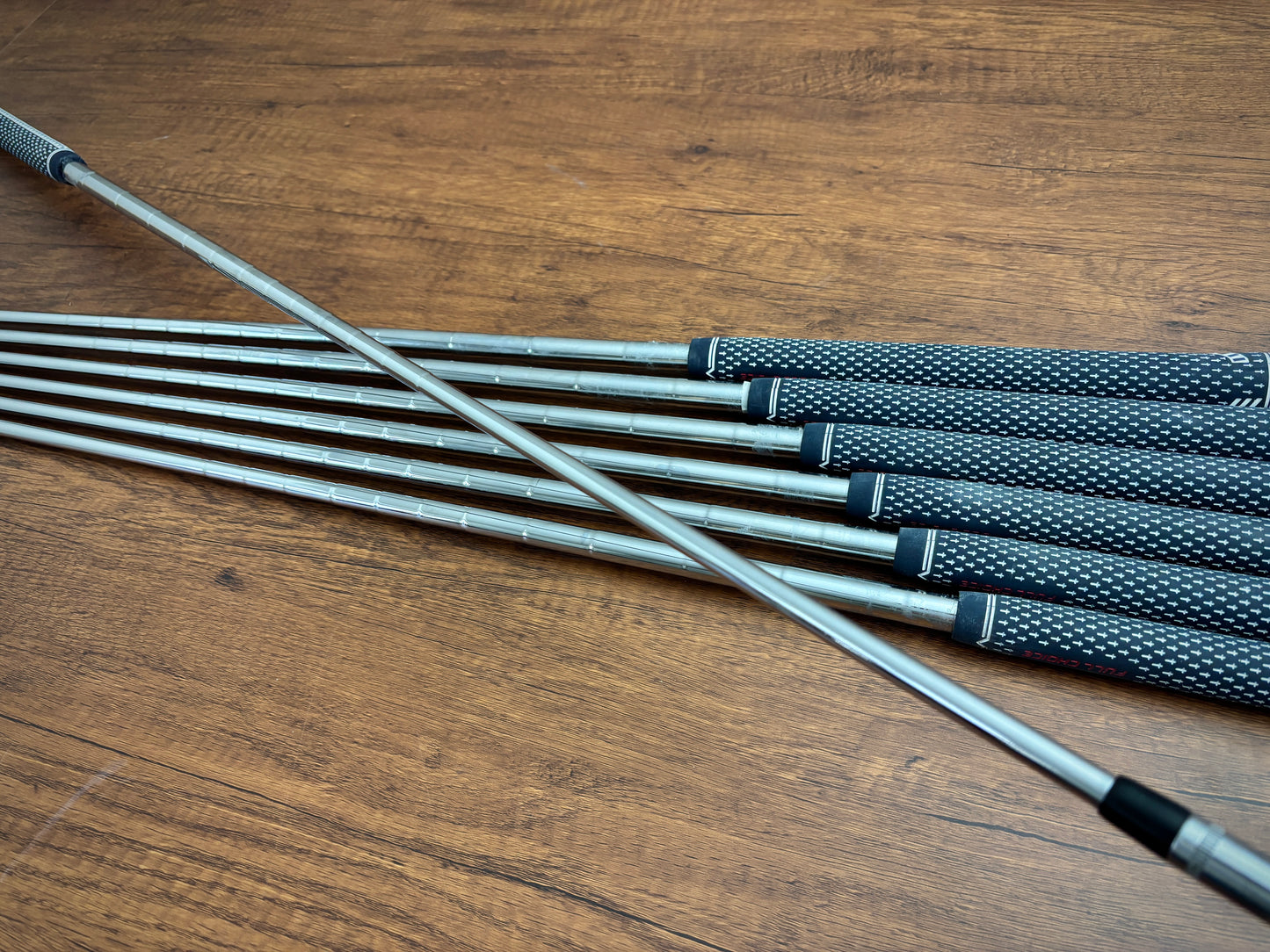 (+1.5”) Wilson Staff Model CB / MB Iron Set 4-PW / True Temper Elevate Regular Flex