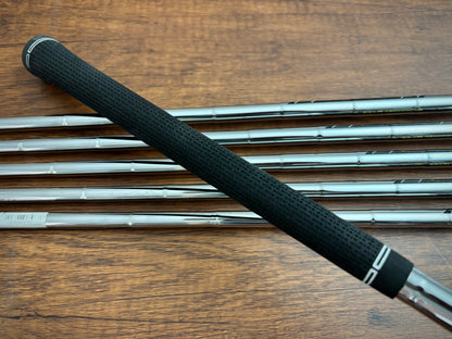 Titleist T250* '25 Iron Set 5-PW / Dynamic Gold R300 Regular Flex